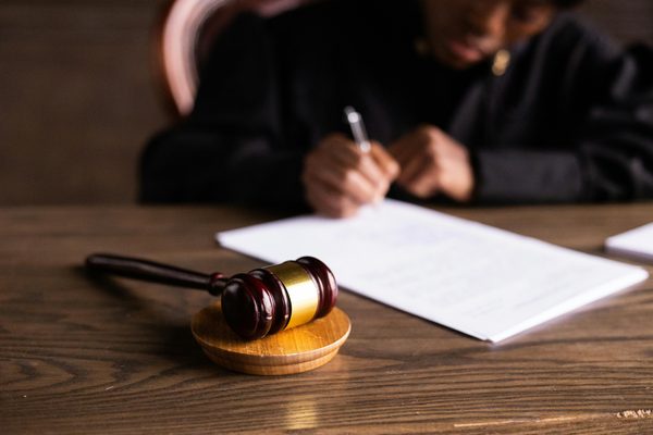 L'importance d'un avocat pénal à Bordeaux dans votre défense